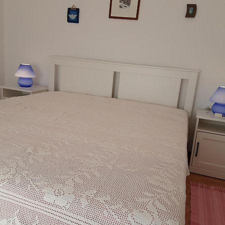 Appartamento Apartman Legac Starigrad  Camera foto