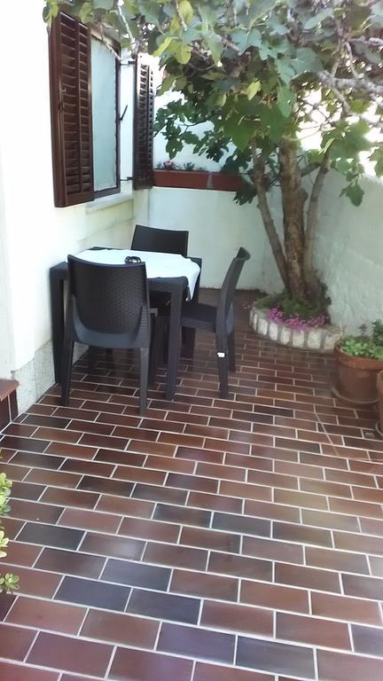 Apartman Legac Starigrad  Esterno foto