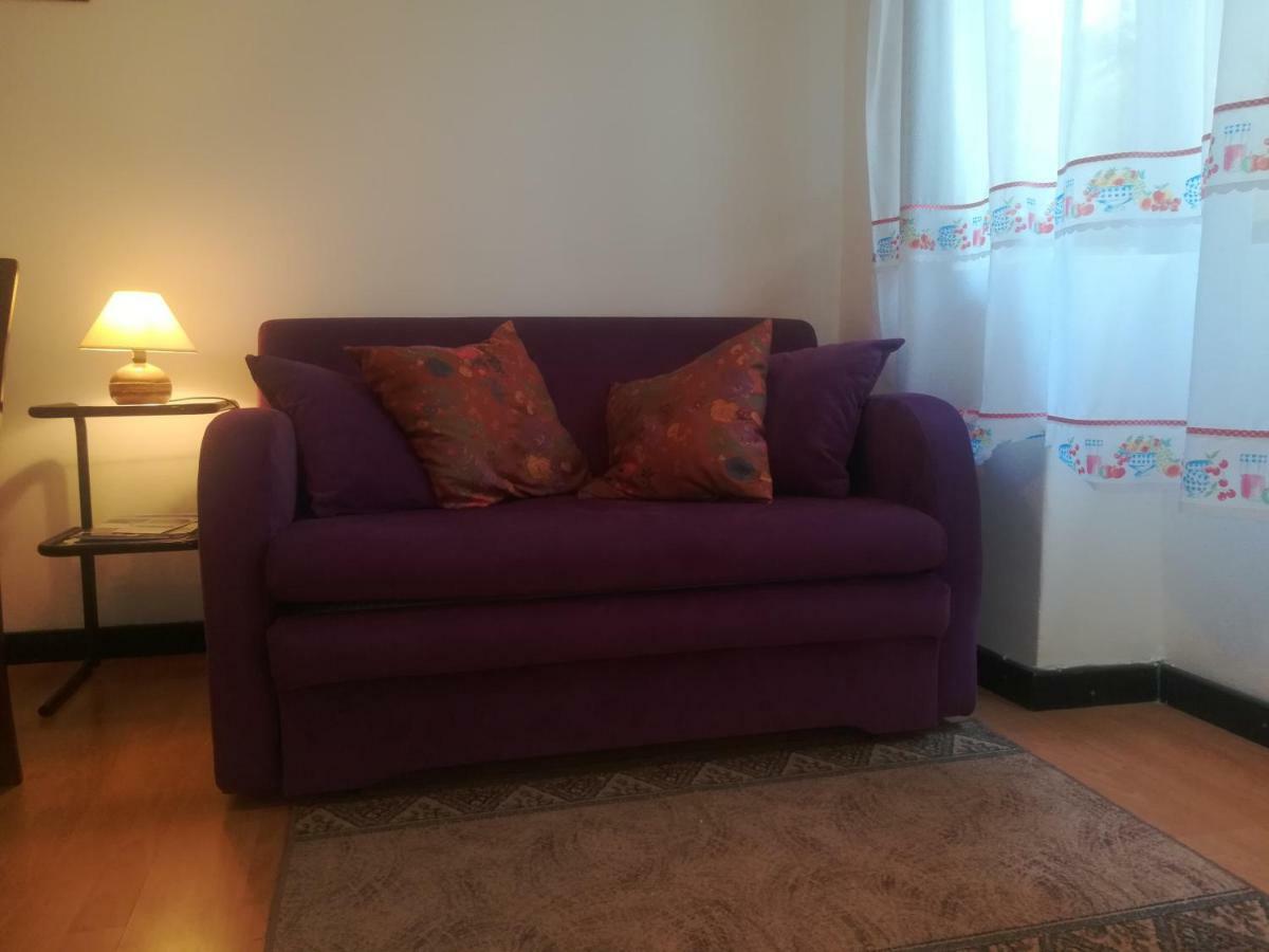 Appartamento Apartman Legac Starigrad  Esterno foto