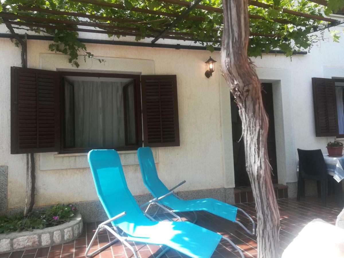 Appartamento Apartman Legac Starigrad  Esterno foto